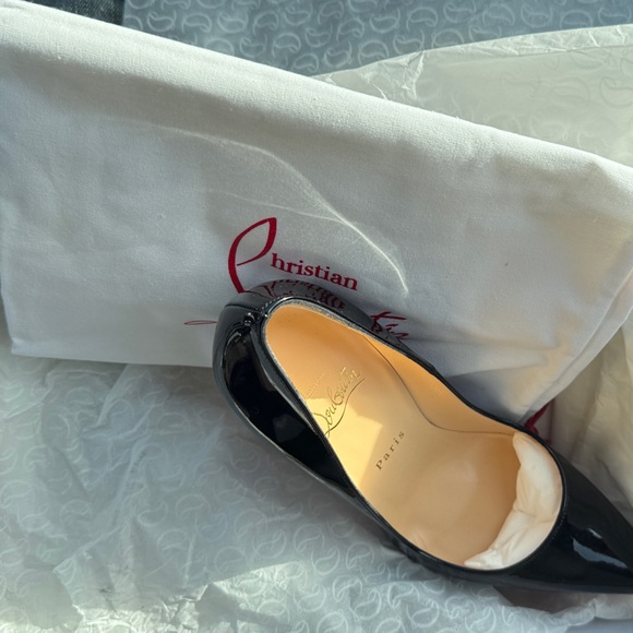 Christian Louboutin Black Patent Pumps So Kate size 38 - Picture 2 of 10
